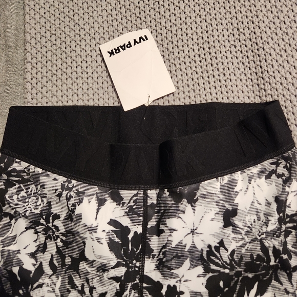 Ivy Park Leggings - Picture 3 of 7